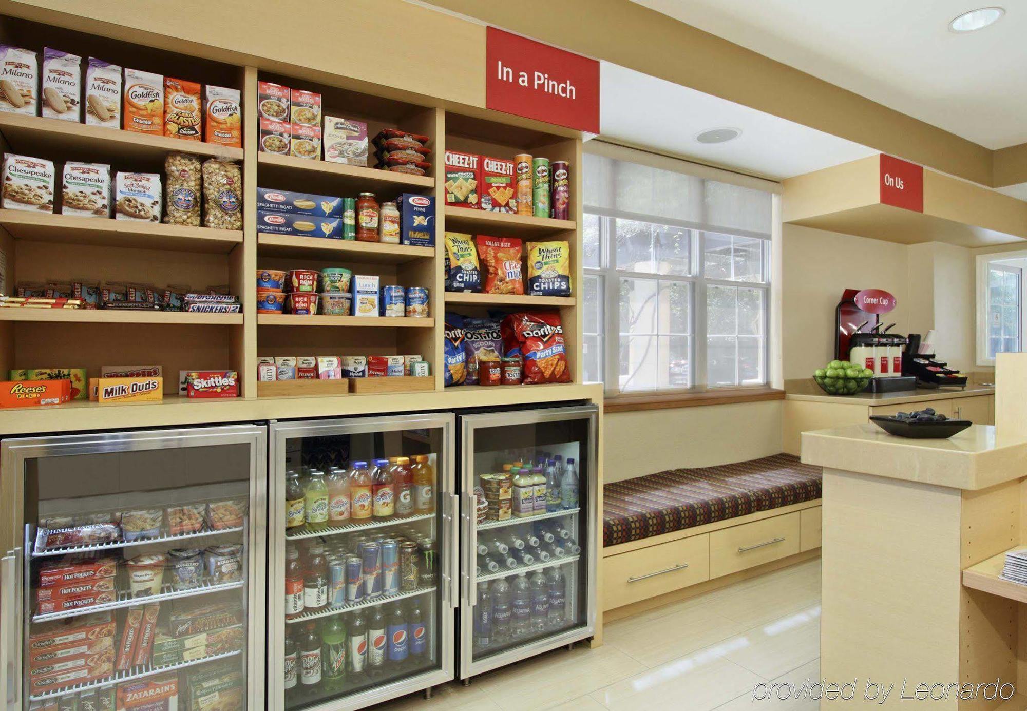 圣何塞库比提诺镇广场套房酒店 聖荷西 外观 照片